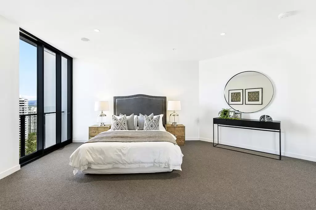 1801/3 Northcliffe Terrace, Surfers Paradise Sold by Queensland Sotheby's International Realty - image 1