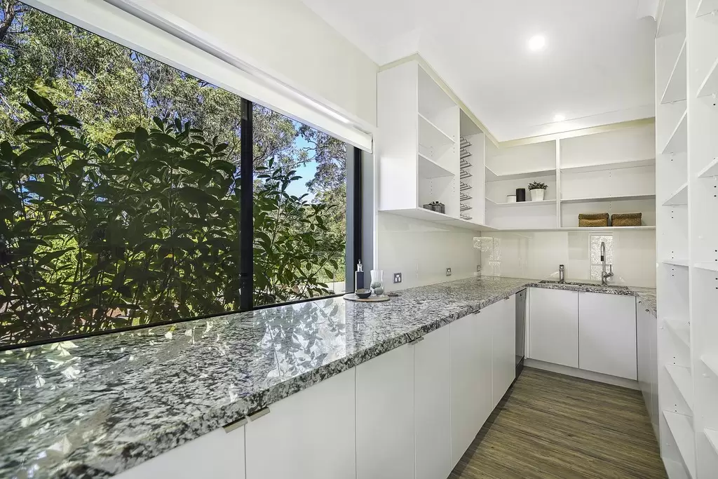 225 Chesterfield Drive, Bonogin Sold by Queensland Sotheby's International Realty - image 1
