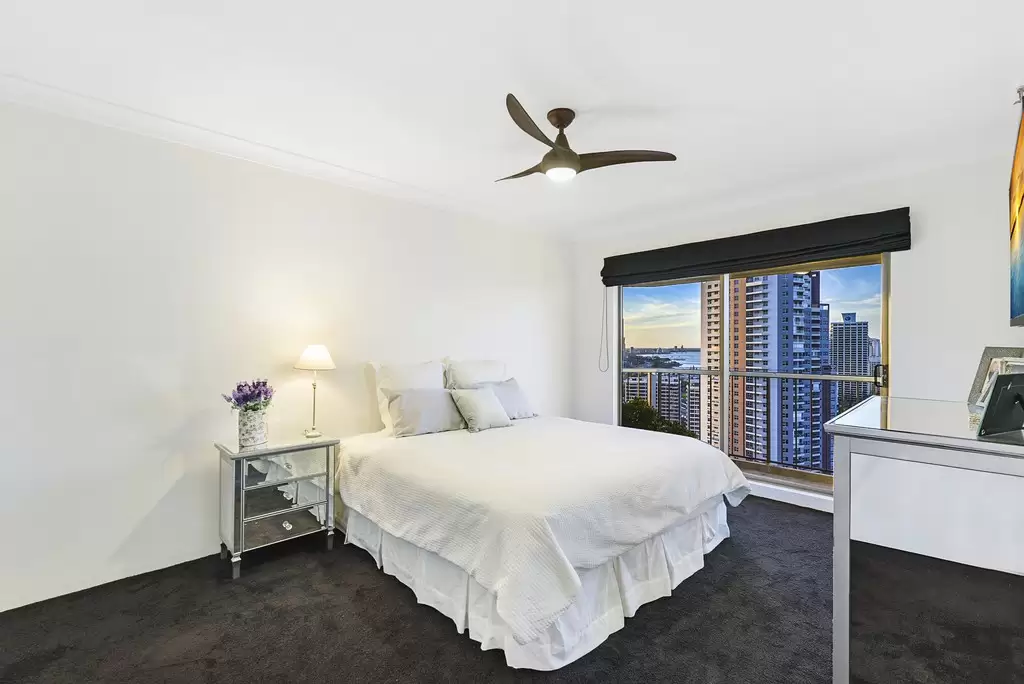 131/8 'Atlantis West' Admiralty Drive, Paradise Waters Sold by  - image 1