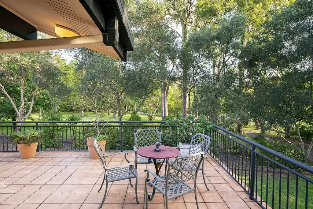 598 Boston Road, Chandler Sold by Queensland Sotheby's International Realty - image 1