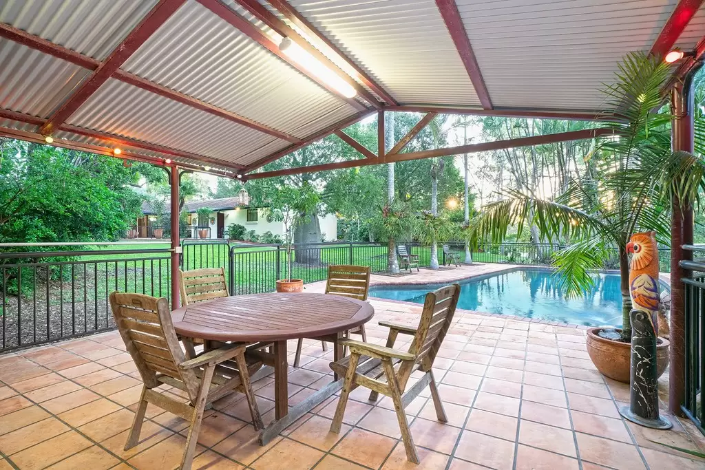 598 Boston Road, Chandler Sold by Queensland Sotheby's International Realty - image 1