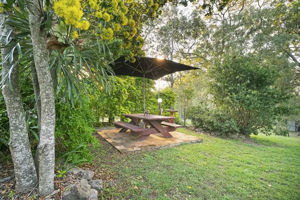 598 Boston Road, Chandler Sold by Queensland Sotheby's International Realty - image 1