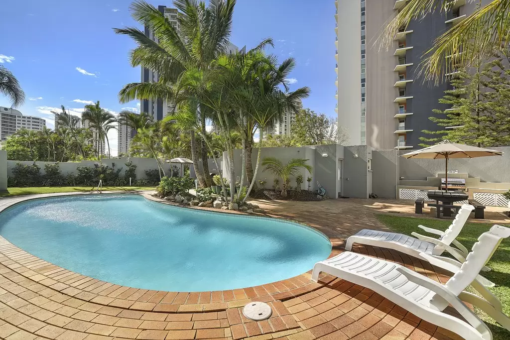 37/3 Tedder Avenue, 'Malibu', Main Beach Sold by  - image 1