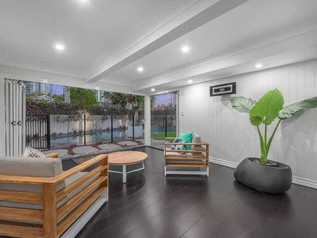56 Allen Street, Hamilton Sold by Queensland Sotheby's International Realty - image 1