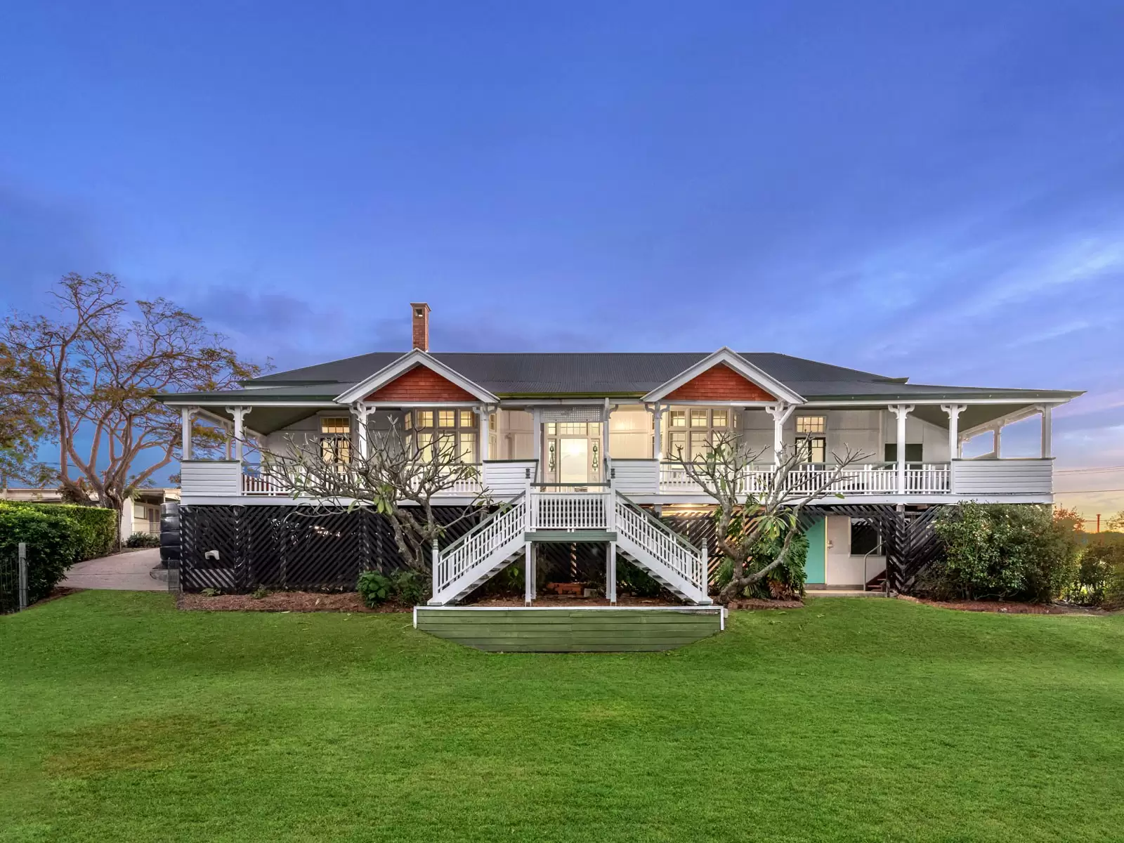 34 Miskin Street, Toowong Sold by  - image 1