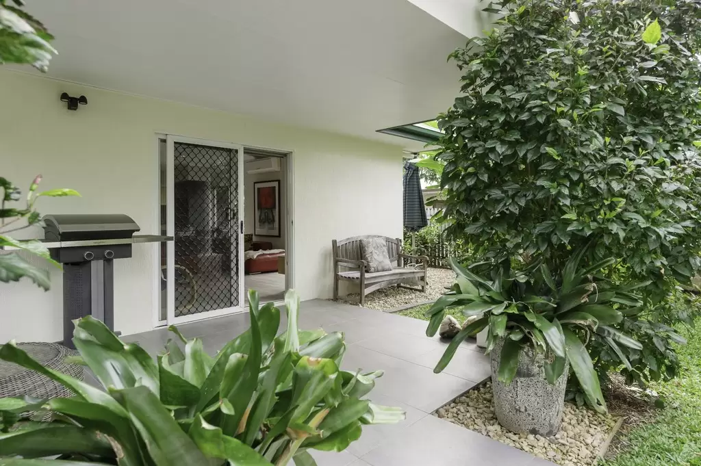 1/13 Pecten Avenue, Port Douglas Sold by  - image 1