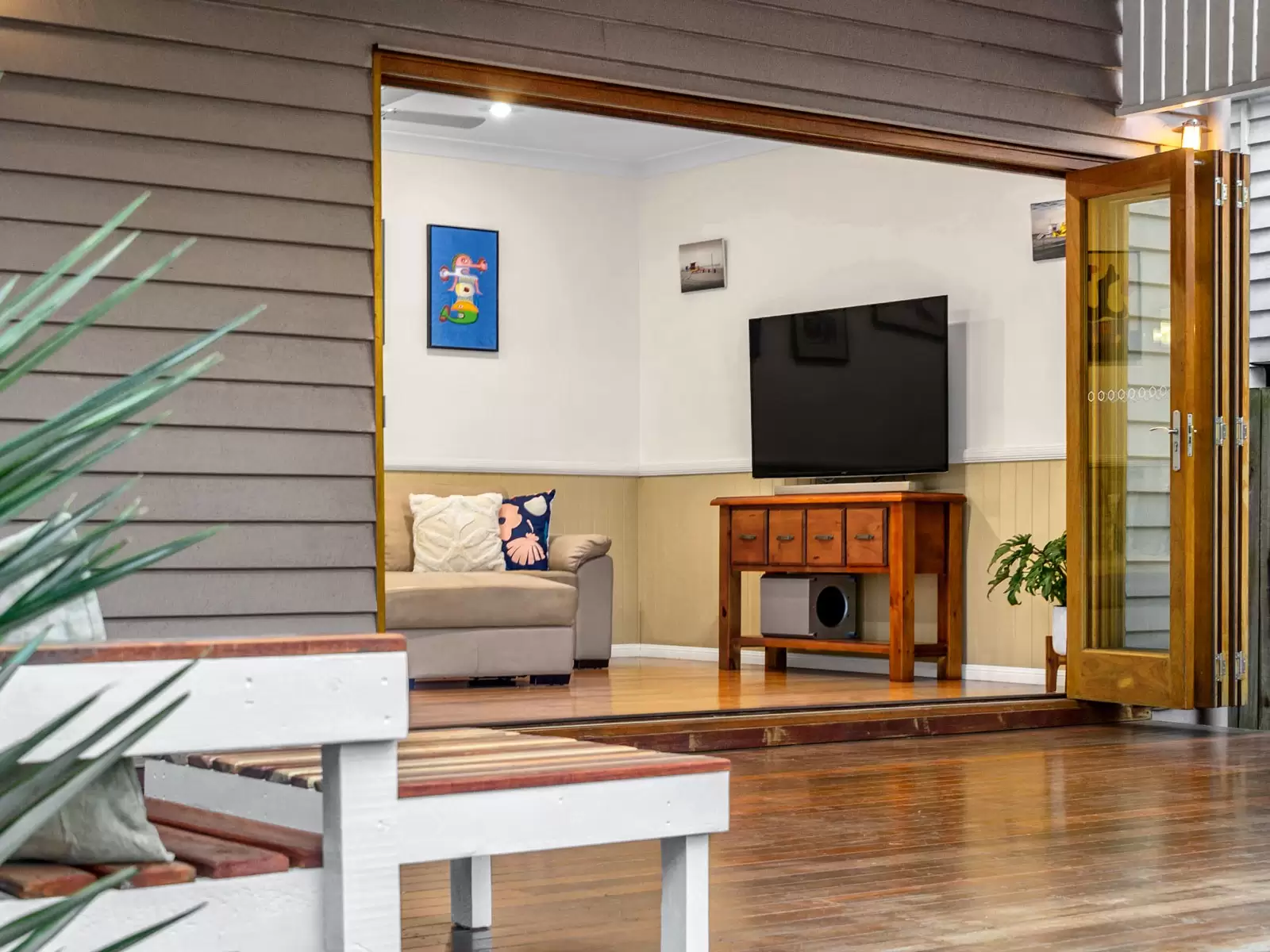 17 Duke Street, Ascot Sold by Queensland Sotheby's International Realty - image 1