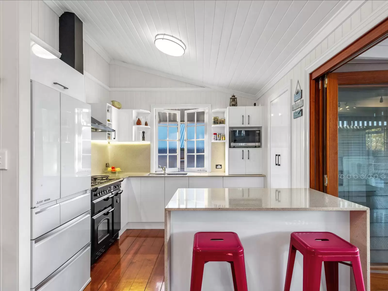 17 Duke Street, Ascot Sold by Queensland Sotheby's International Realty - image 1