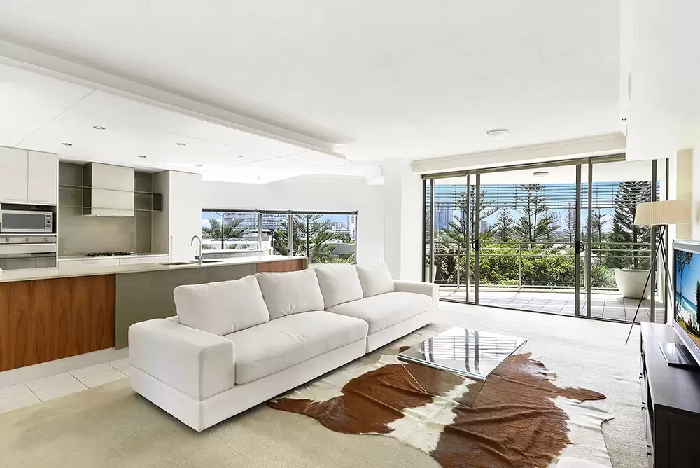 Main Beach Sold by Queensland Sotheby's International Realty - image 1