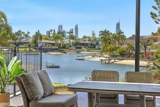 30 Edinburgh Road, Benowa Waters Sold by Queensland Sotheby's International Realty