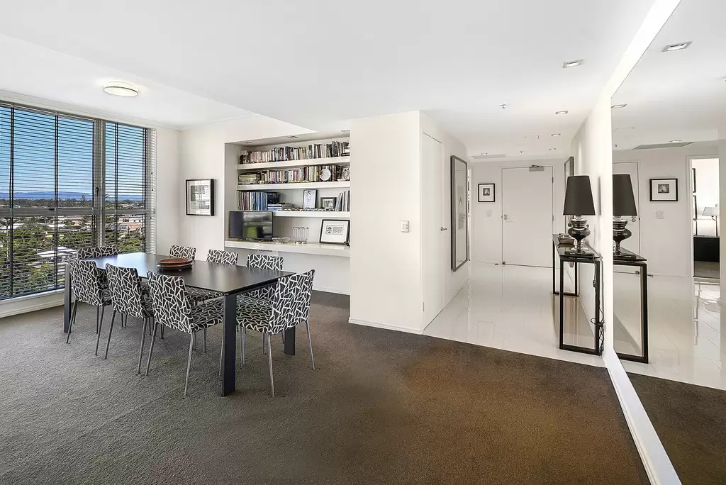 1055/1 'Liberty Pacific' Lennie Avenue, Main Beach Sold by Queensland Sotheby's International Realty - image 1