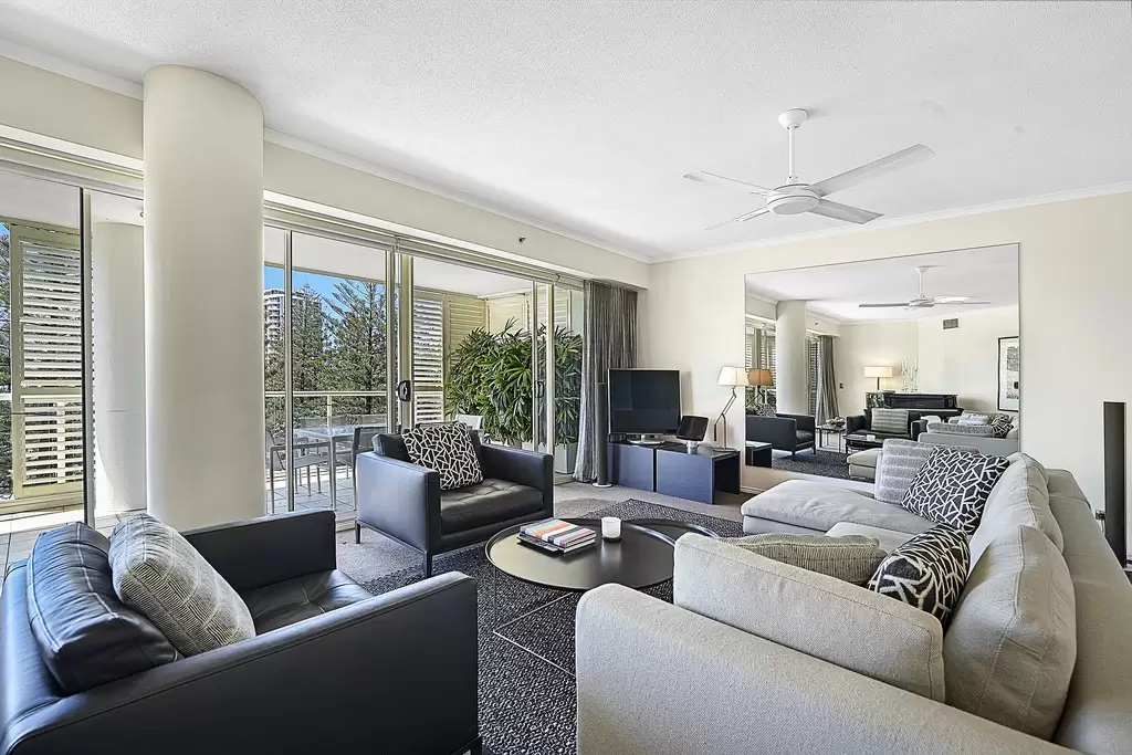 1055/1 'Liberty Pacific' Lennie Avenue, Main Beach Sold by Queensland Sotheby's International Realty - image 1