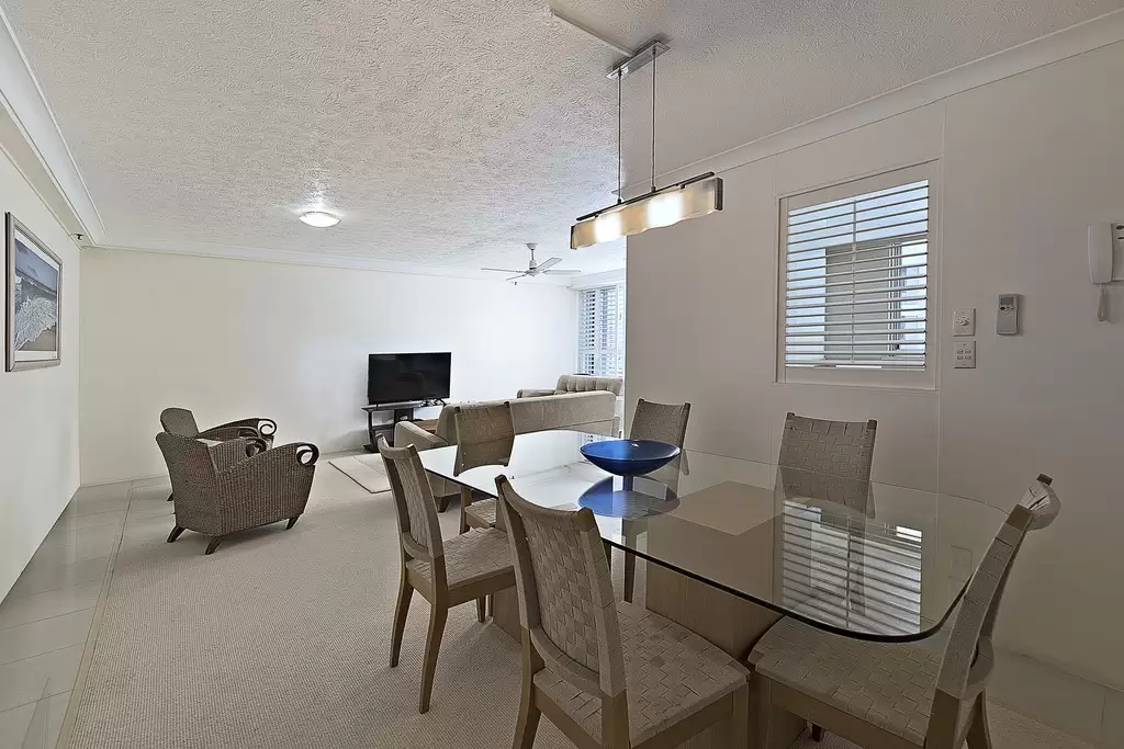 14C/3540 'Sunbird Beach Resort' Main Beach Parade, Main Beach Sold by Queensland Sotheby's International Realty - image 1