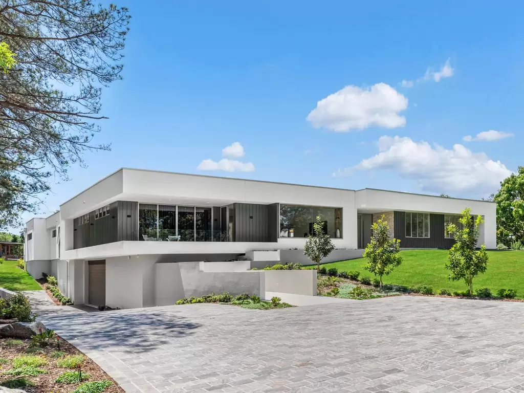 558 London Road, Chandler Sold by Queensland Sotheby's International Realty - image 1