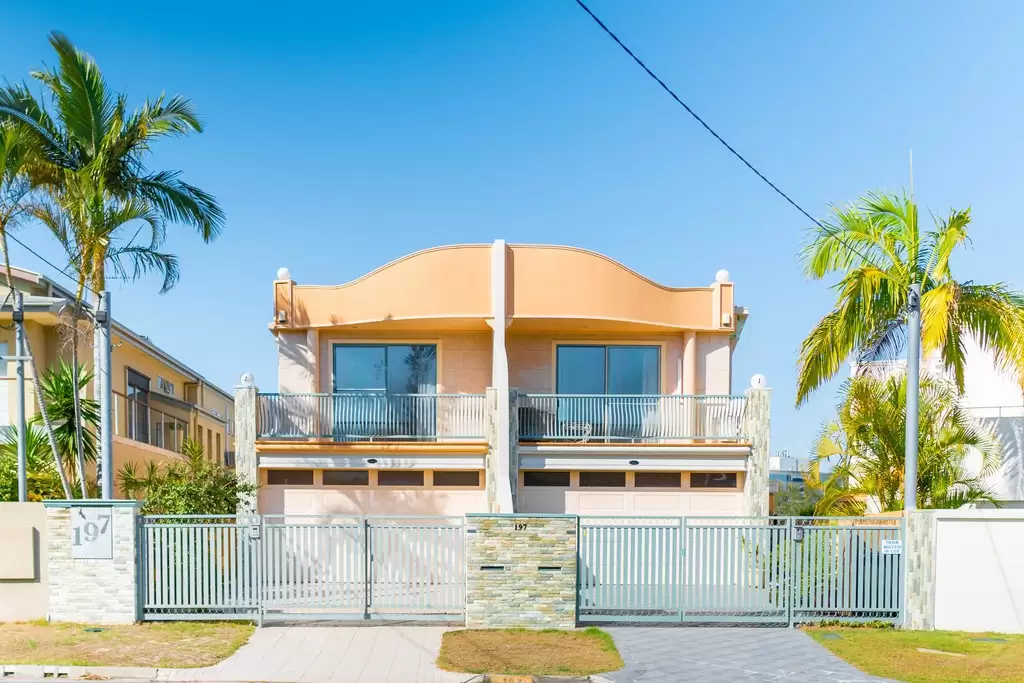 2/197 Stanhill Drive, Chevron Island Sold by Queensland Sotheby's International Realty - image 1