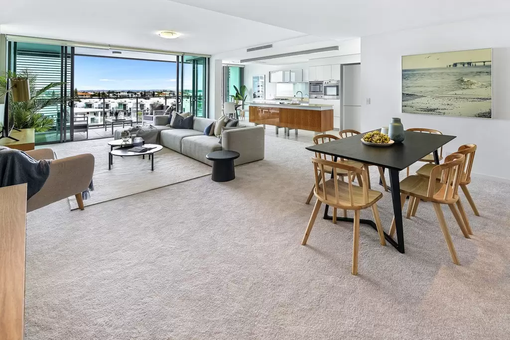 5501 Ephraim Island, Paradise Point Sold by  - image 1
