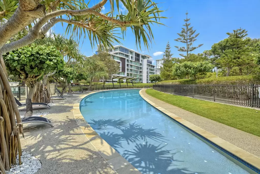 5501 Ephraim Island, Paradise Point Sold by Queensland Sotheby's International Realty - image 1