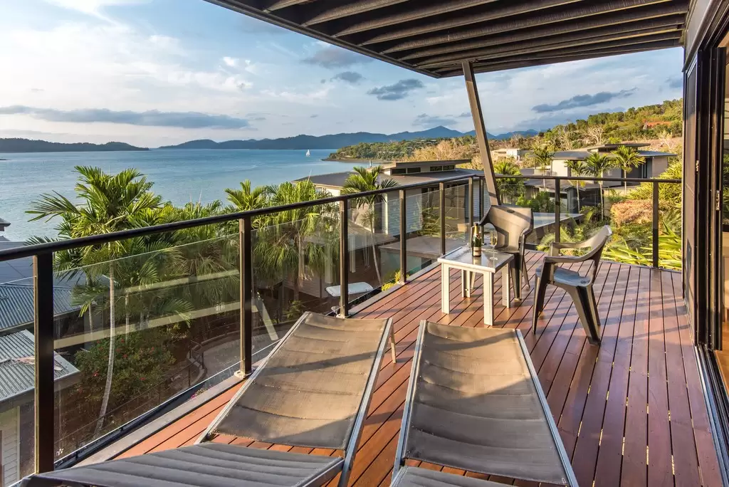 Shorelines 28 5 Acacia Drive, Hamilton Island Sold by Queensland Sotheby's International Realty - image 1