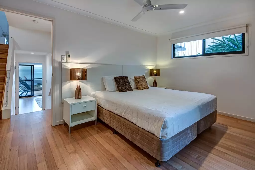 Shorelines 28 5 Acacia Drive, Hamilton Island Sold by Queensland Sotheby's International Realty - image 1
