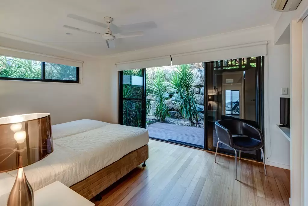 Shorelines 28 5 Acacia Drive, Hamilton Island Sold by Queensland Sotheby's International Realty - image 1