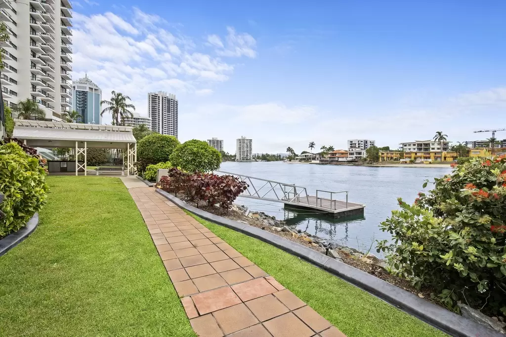 42/40 Ferny Avenue, Surfers Paradise Sold by  - image 1