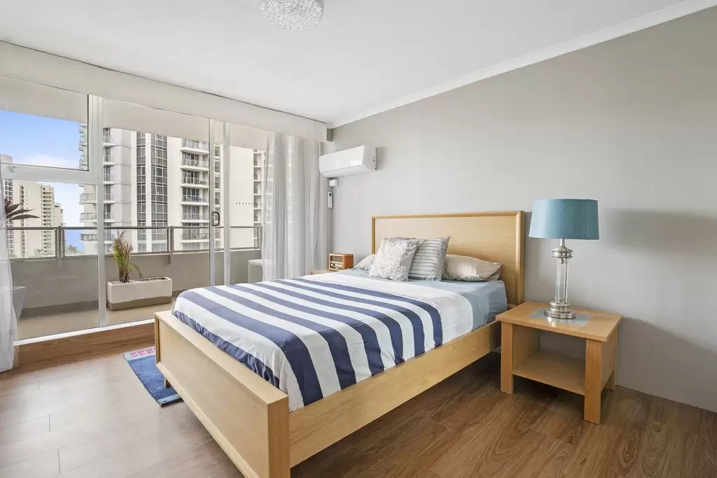 42/40 Ferny Avenue, Surfers Paradise Sold by  - image 1