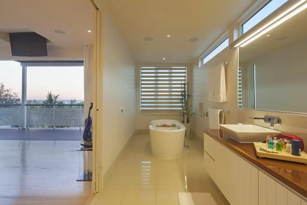 28 North Point Avenue, Kingscliff Sold by Queensland Sotheby's International Realty - image 1
