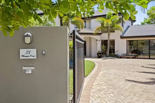21 Wisemans Court, Helensvale Sold by Queensland Sotheby's International Realty