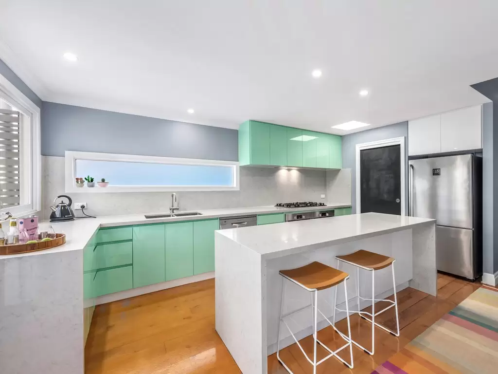 17 Lydia Street, Kalinga Sold by Queensland Sotheby's International Realty - image 1