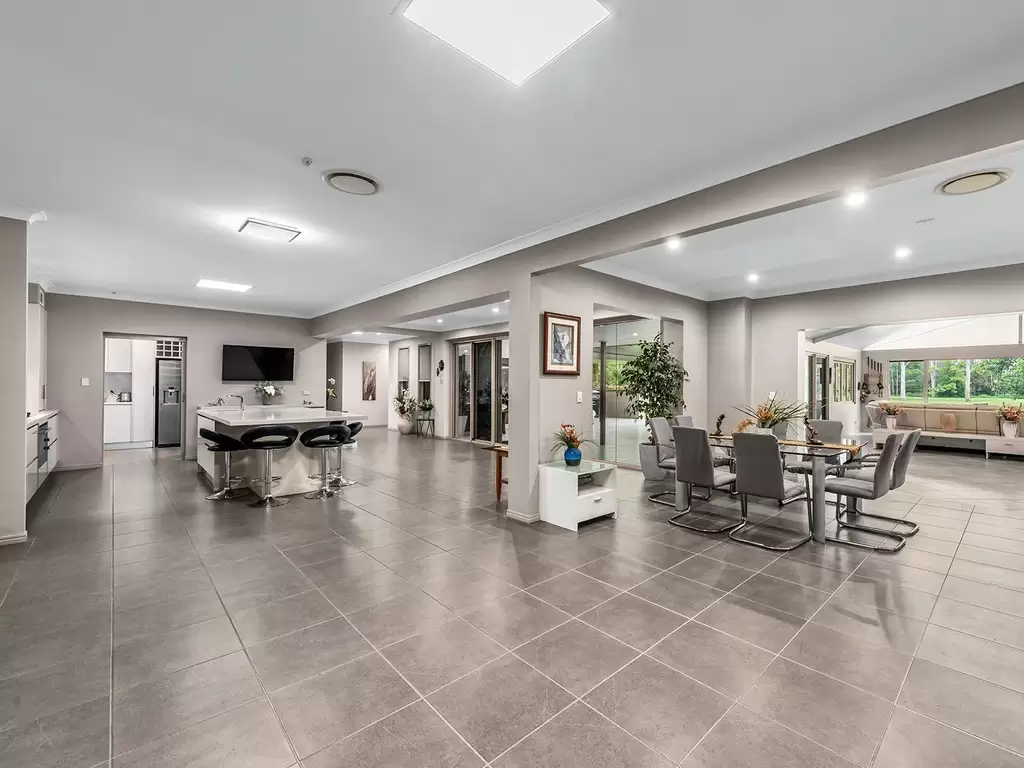 914 Boston Road, Chandler Sold by  - image 1