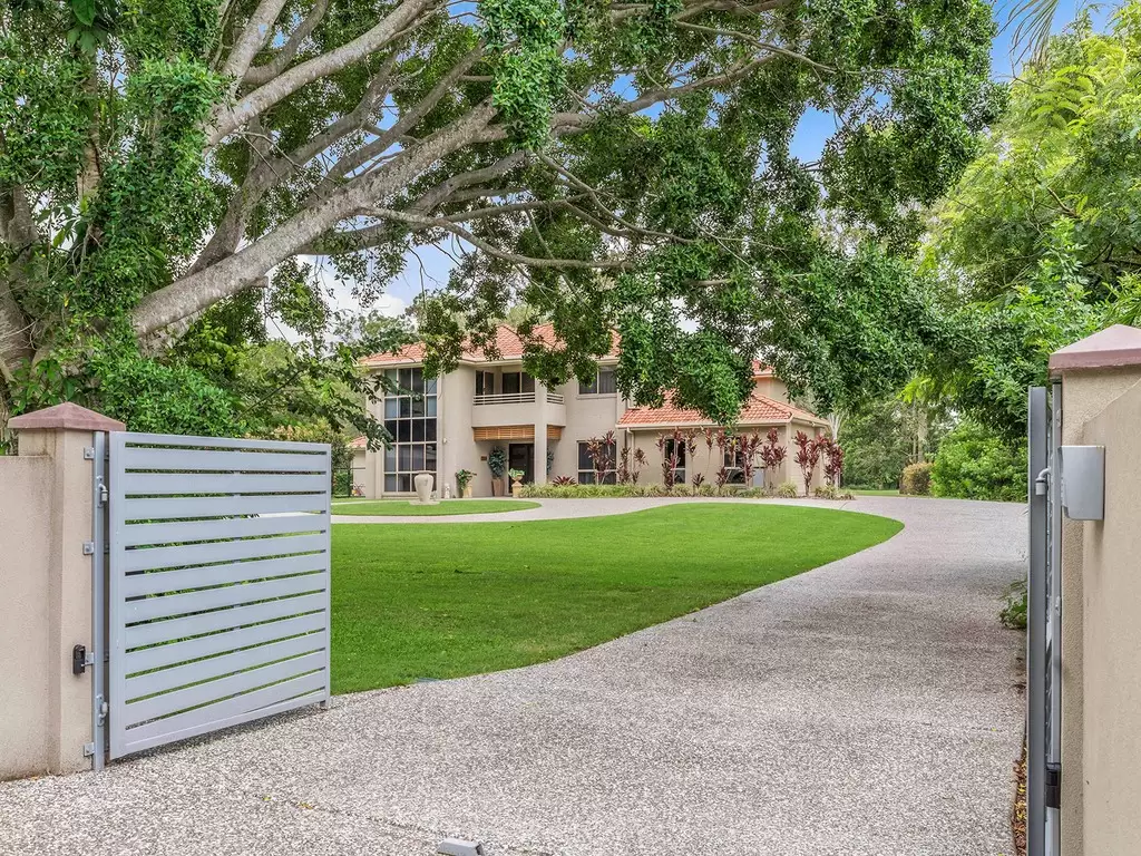 914 Boston Road, Chandler Sold by Queensland Sotheby's International Realty - image 1