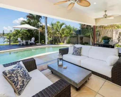 6 Balmoral Avenue, Bundall Sold by Queensland Sotheby's International Realty