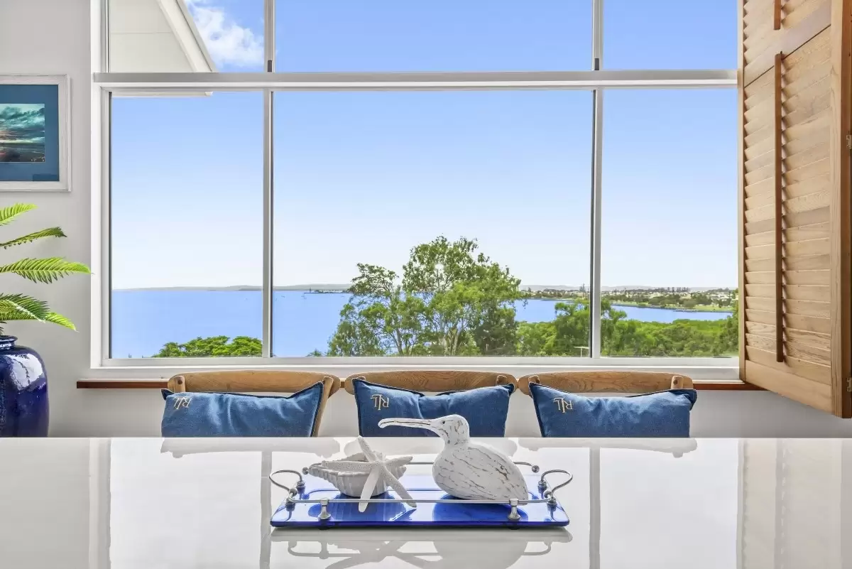 7 Sleath Street, Ormiston Sold by Queensland Sotheby's International Realty - image 1