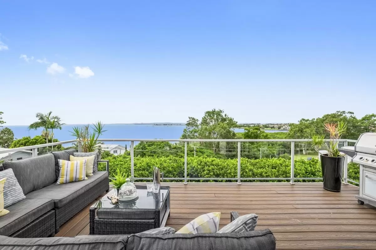 7 Sleath Street, Ormiston Sold by Queensland Sotheby's International Realty - image 1