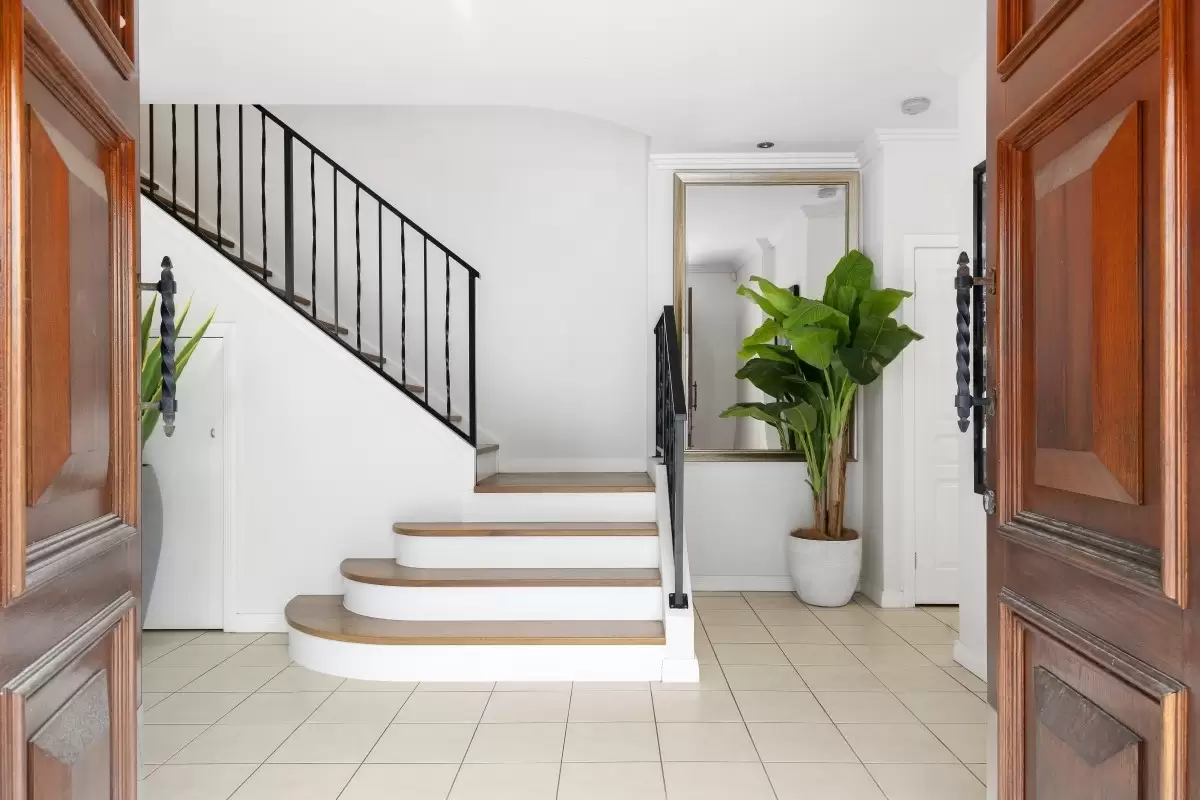 39A Paradise Island, Surfers Paradise Sold by Queensland Sotheby's International Realty - image 1