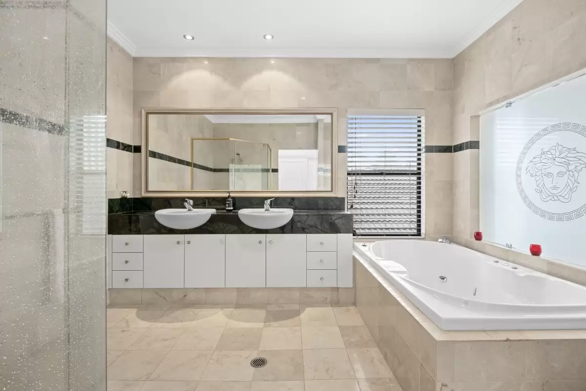 39A Paradise Island, Surfers Paradise Sold by Queensland Sotheby's International Realty - image 1