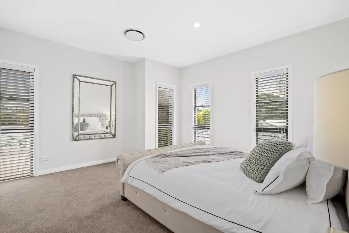 39A Paradise Island, Surfers Paradise Sold by Queensland Sotheby's International Realty - image 1