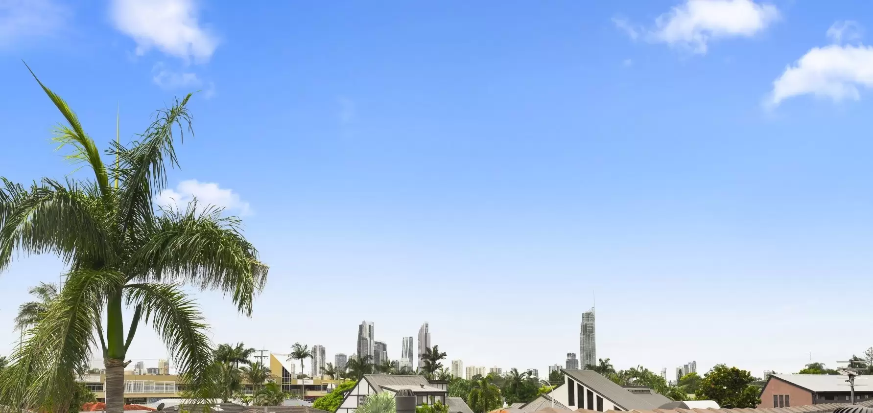175 Campbell Street, Sorrento Sold by Queensland Sotheby's International Realty - image 1