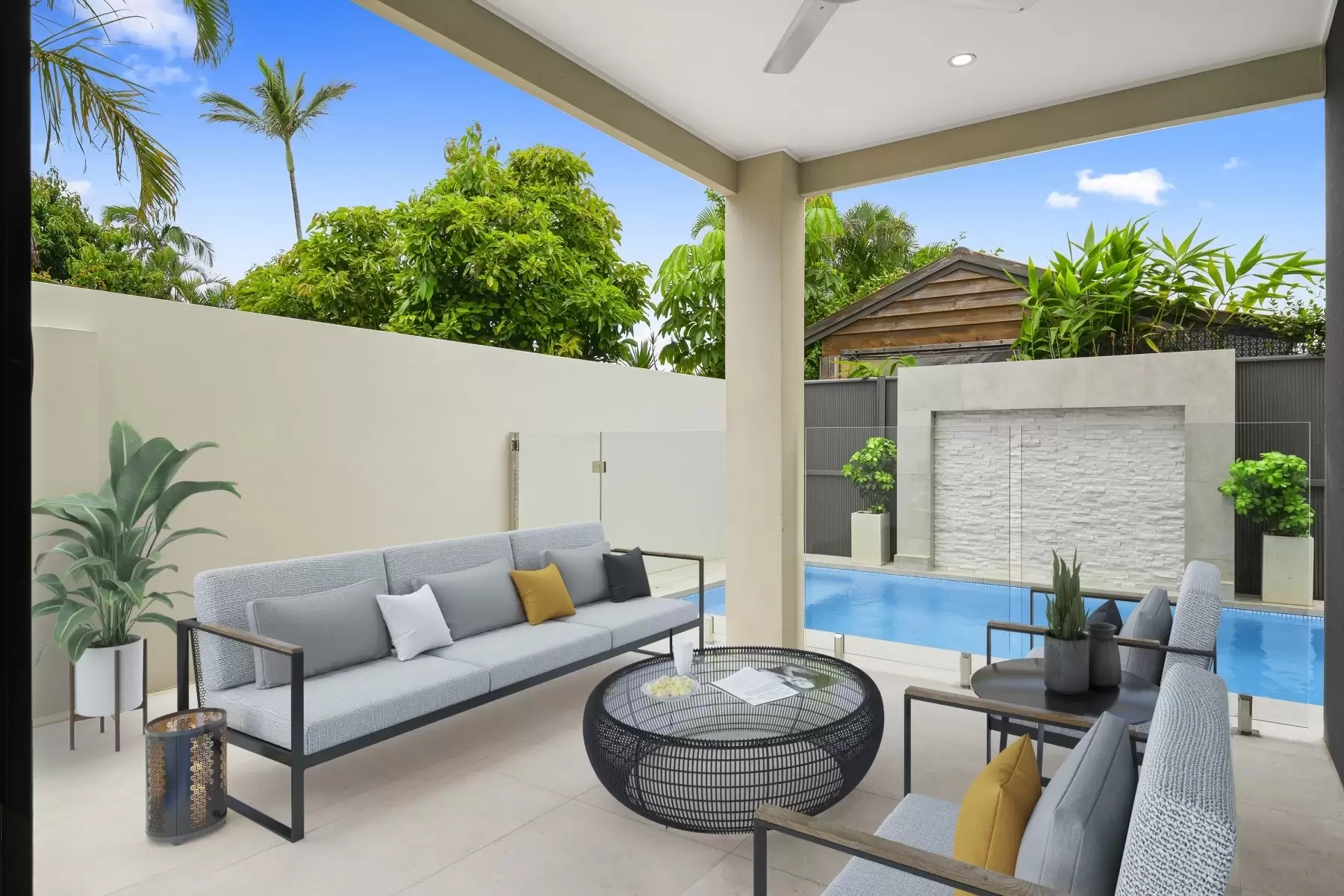 175 Campbell Street, Sorrento Sold by Queensland Sotheby's International Realty - image 1