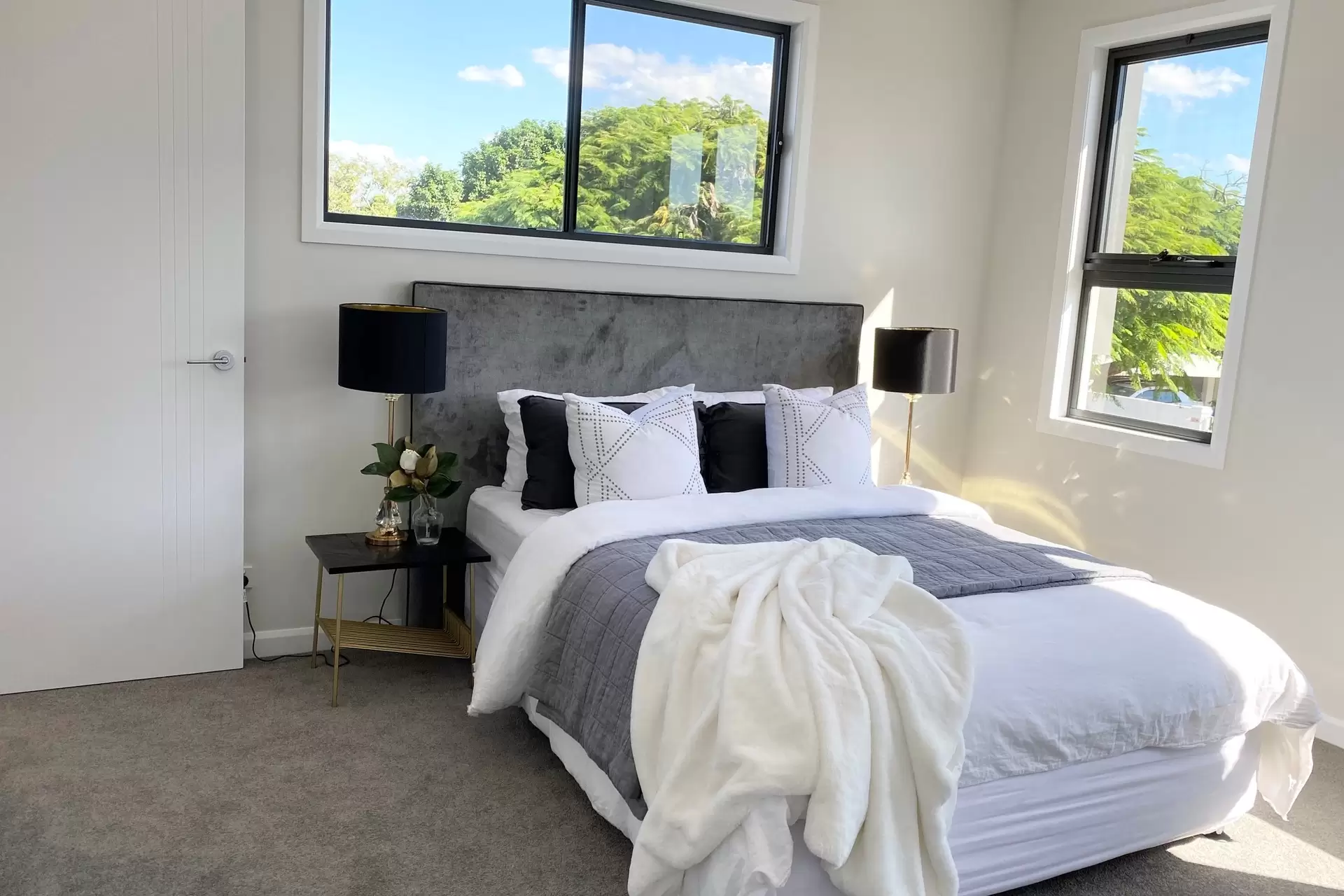 175 Campbell Street, Sorrento Sold by Queensland Sotheby's International Realty - image 1