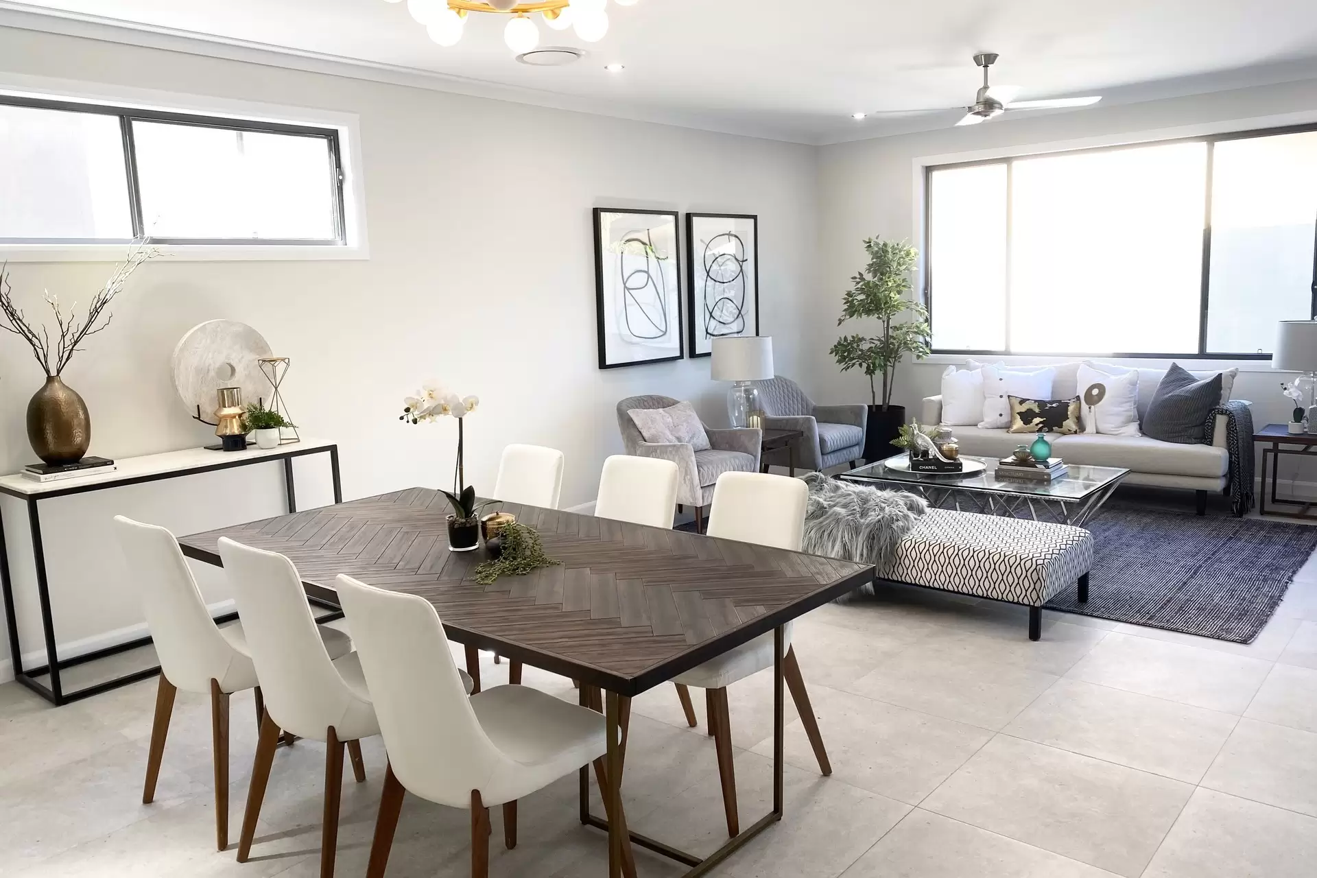175 Campbell Street, Sorrento Sold by Queensland Sotheby's International Realty - image 1