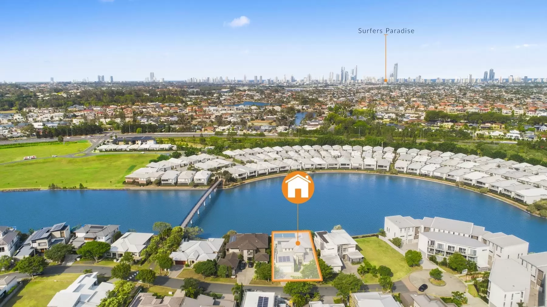 5069 Emerald Island Drive, Carrara Sold by Queensland Sotheby's International Realty - image 1