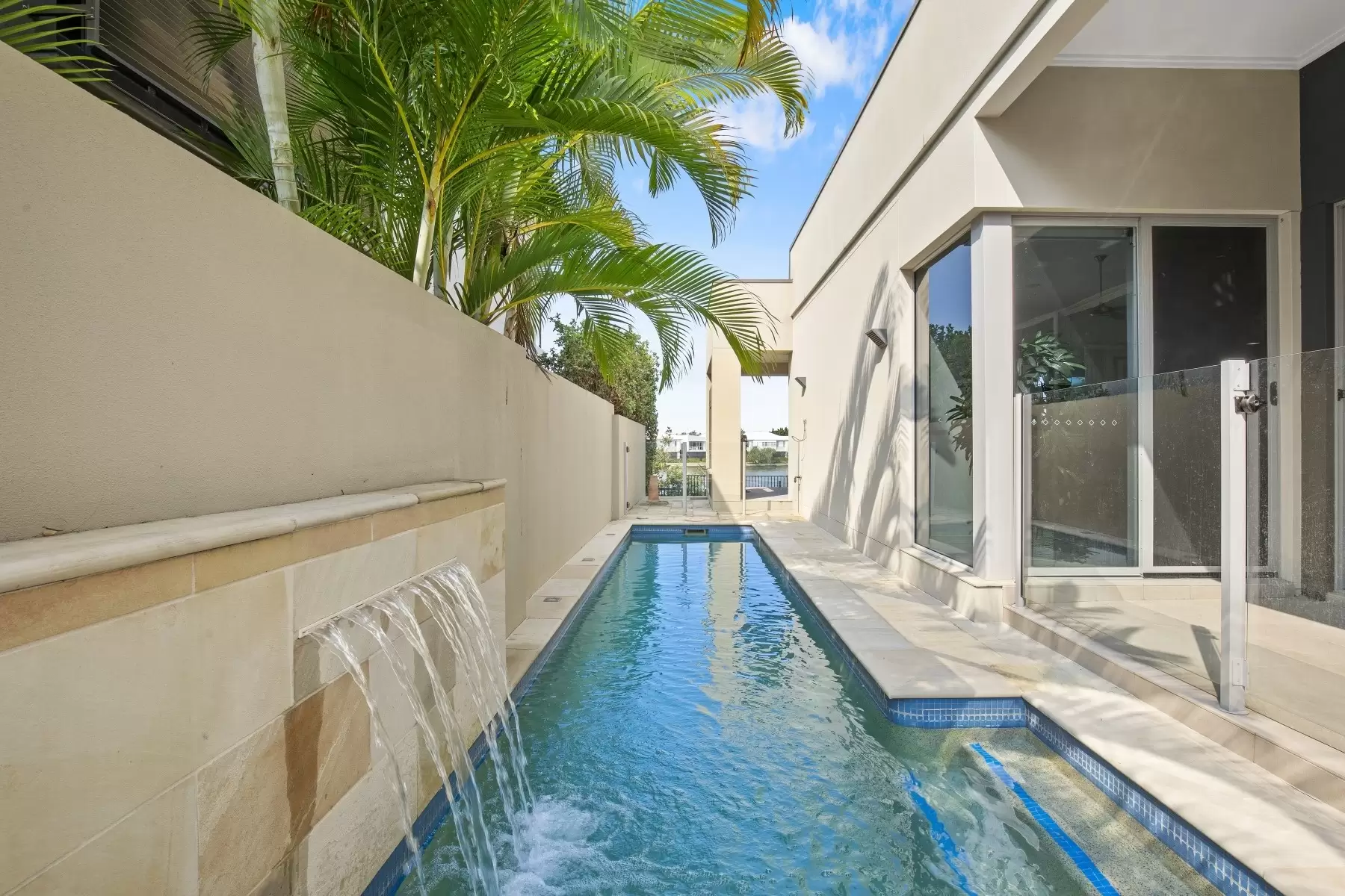 5069 Emerald Island Drive, Carrara Sold by Queensland Sotheby's International Realty - image 1