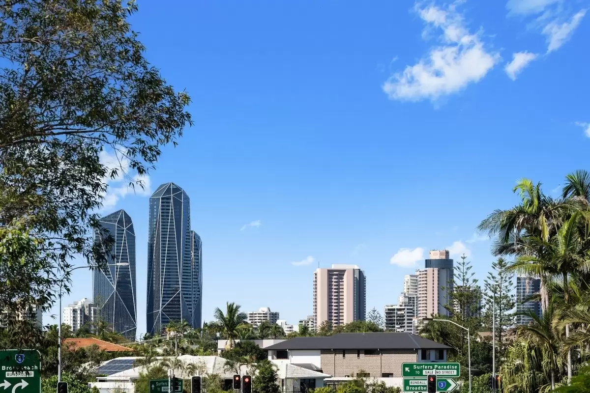 11 Boomerang Crescent, Sorrento Sold by Queensland Sotheby's International Realty - image 1