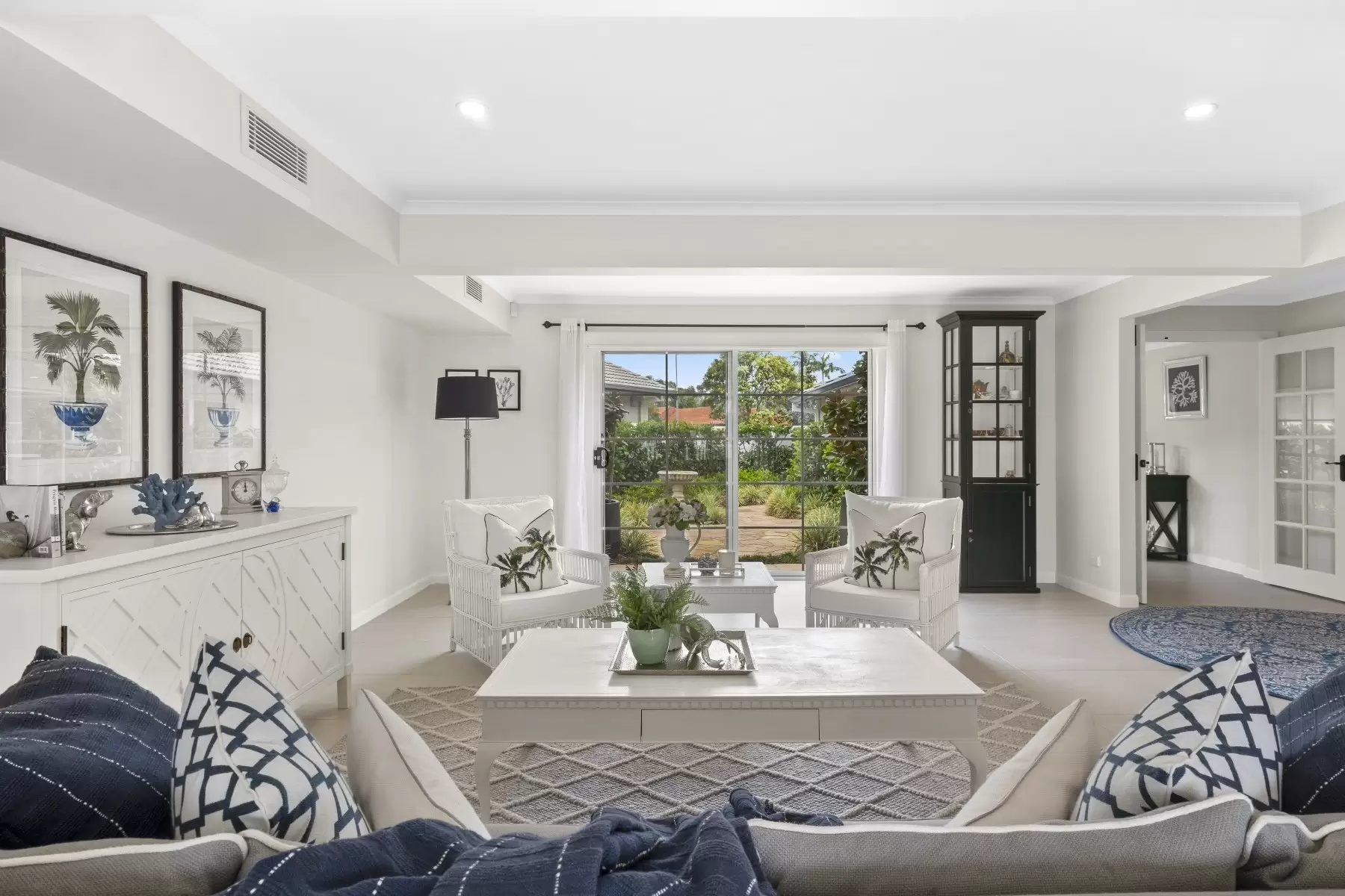 18 Kerry Court, Sorrento Sold by Queensland Sotheby's International Realty - image 1