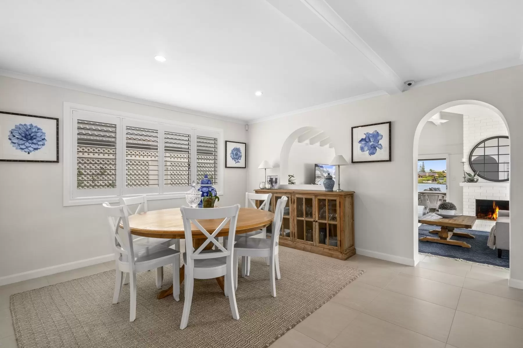 18 Kerry Court, Sorrento Sold by Queensland Sotheby's International Realty - image 1