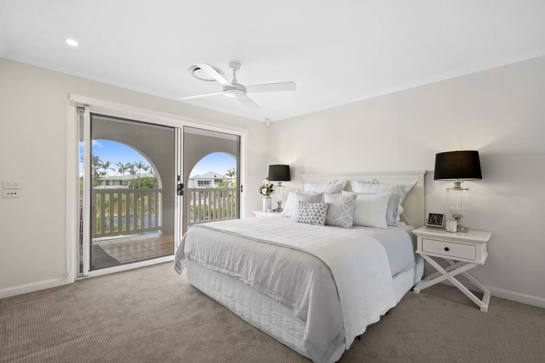 18 Kerry Court, Sorrento Sold by Queensland Sotheby's International Realty - image 1