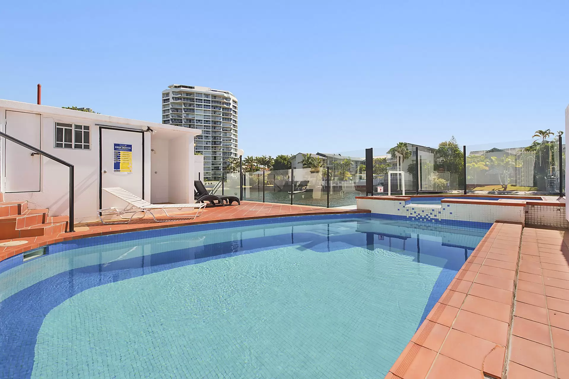 4/12 Paradise Island, Surfers Paradise Sold by Queensland Sotheby's International Realty - image 1