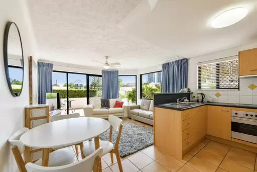 4/12 Paradise Island, Surfers Paradise Sold by 