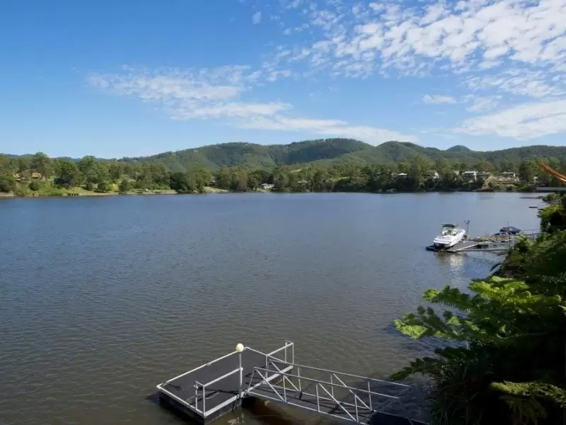59 Brittany Drive, Oxenford Sold by Queensland Sotheby's International Realty - image 1